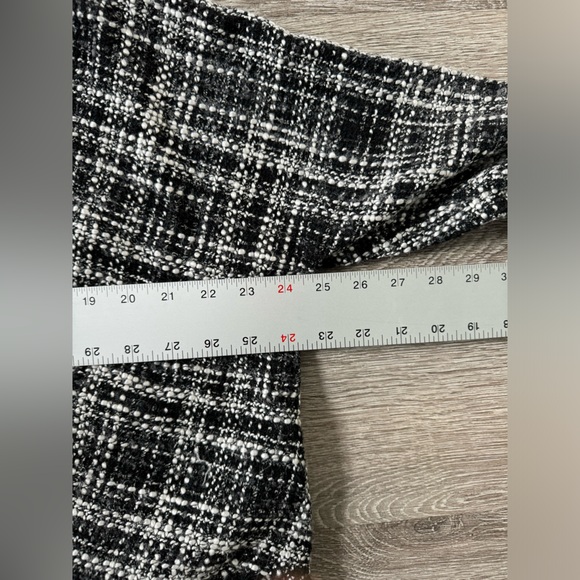 Zara EUC Houndstooth Tweed Plaid Oversized Fringe Mock Neck Top Sweater Size S - Picture 7 of 8